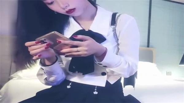 网约赵总寻花！极品气质女神被爆操到潮喷